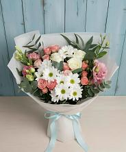 Букет цветов из:  Розы, Лизиантусы и Хризантемы в Поселок дачного хозяйства Архангельское