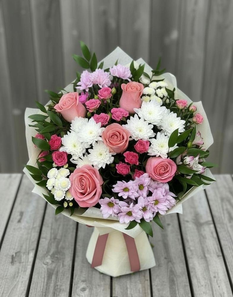 Букет цветов из: Альстромерии, Гвоздики, Розы и Хризантемы в Поселок дачного хозяйства Архангельское