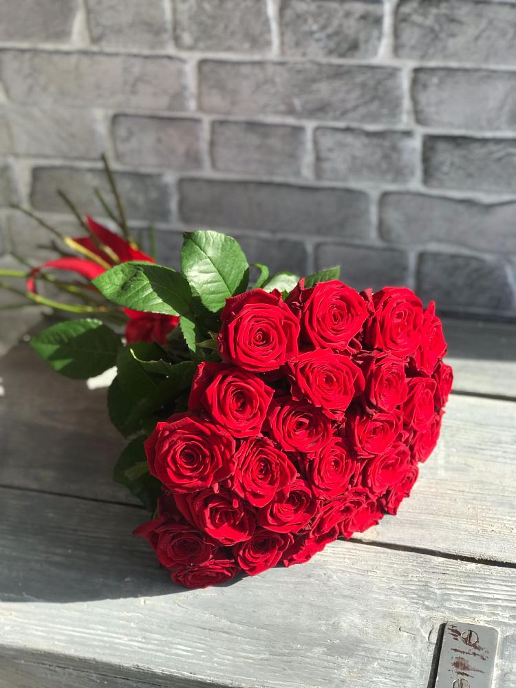 Букет Красные розы Фридом в Поселок дачного хозяйства Архангельское