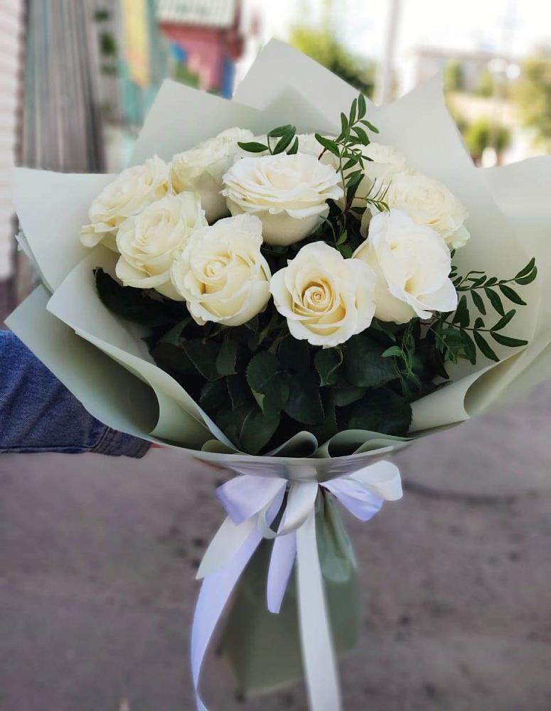 Букет Белые розы Проуд в Поселок дачного хозяйства Архангельское