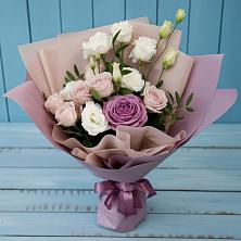 Букет цветов из:  Розы и Лизиантусы в Поселок дачного хозяйства Архангельское
