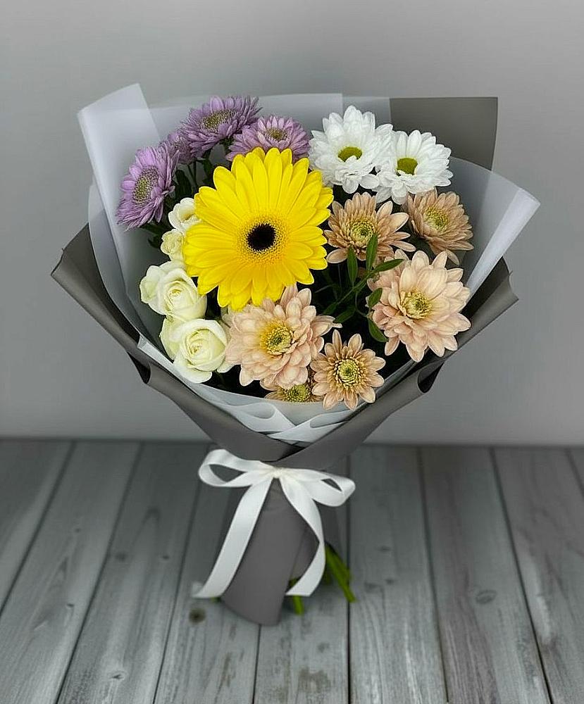 Букет цветов из: Розы, Герберы и Хризантемы в Поселок дачного хозяйства Архангельское