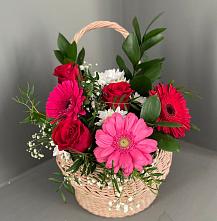 Цветочная композиция из Розы, Хризантемы и Герберы в корзине #REPLACE_PRED# Поселок дачного хозяйства Архангельское