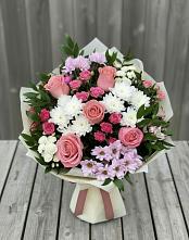 Букет цветов из:  Альстромерии, Гвоздики, Розы и Хризантемы в Поселок дачного хозяйства Архангельское
