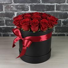 Цветочная композиция из Розы в шляпной коробке в Поселок дачного хозяйства Архангельское