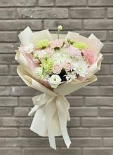 Букет цветов из:  Гвоздики, Розы, Лизиантусы и Хризантемы #REPLACE_PRED# Поселок дачного хозяйства Архангельское