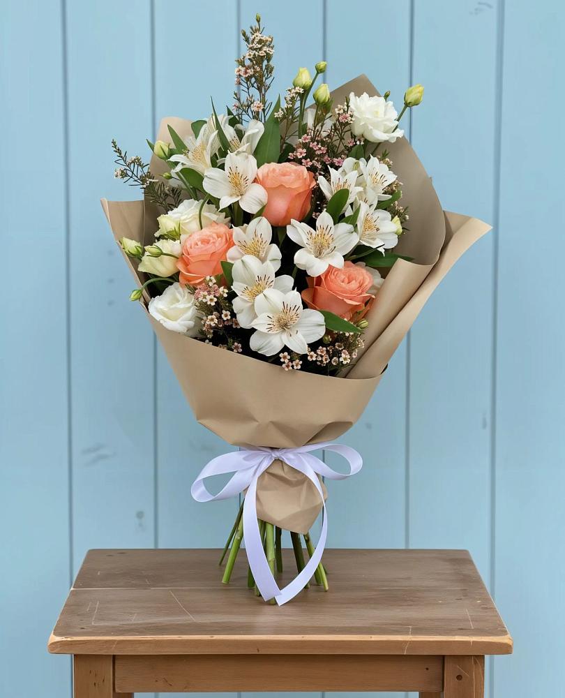 Букет цветов из: Альстромерии, Лизиантусы, Розы и Хризантемы в Поселок дачного хозяйства Архангельское
